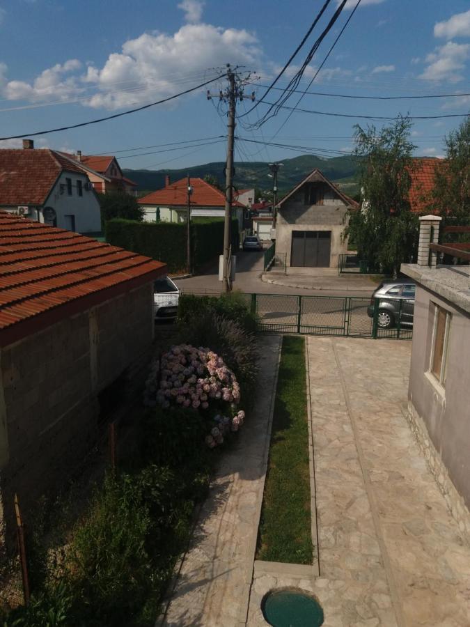 Apartman Mila I Kaja Нікшич Екстер'єр фото